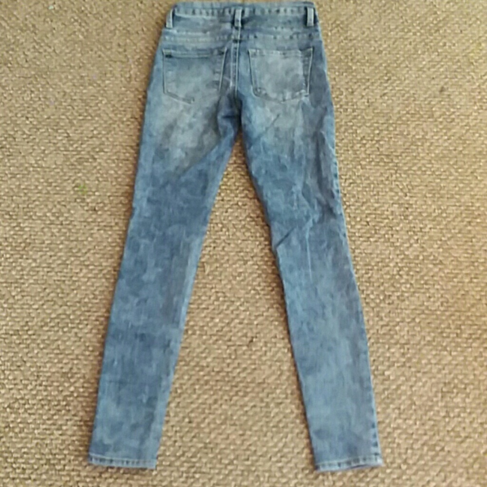 Jeans - Picture 2 of 2